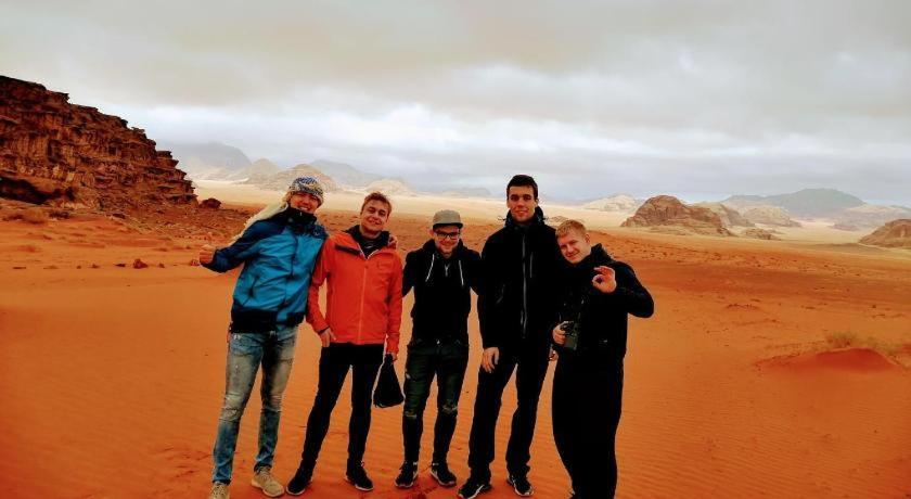 Wadi Rum Bubble Tent & Bedouin Style Eksteriør billede