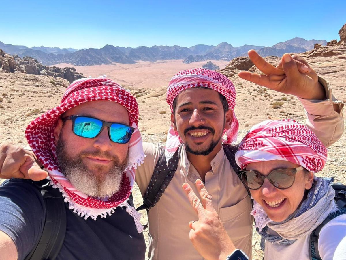 Wadi Rum Bubble Tent & Bedouin Style Eksteriør billede