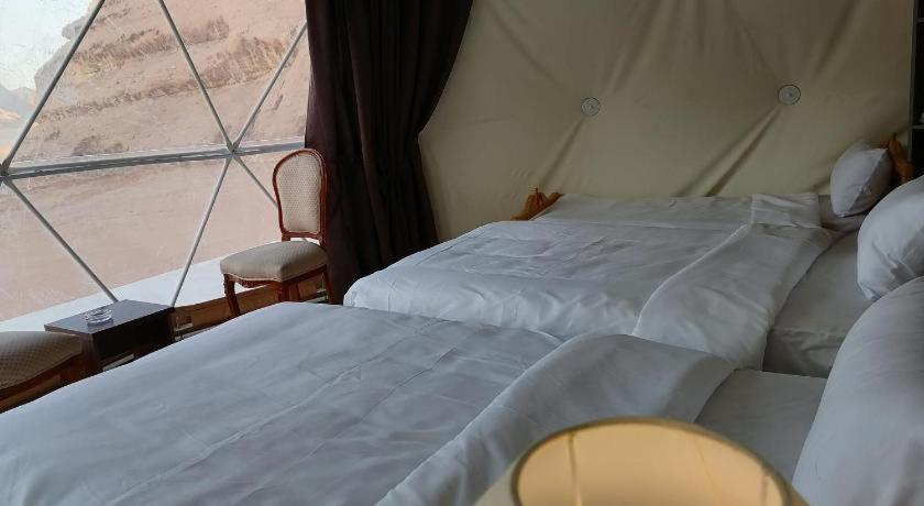 Wadi Rum Bubble Tent & Bedouin Style Værelse billede